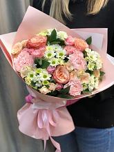 Букет нежные объятья в Родниковый Букет цветов из: Гвоздики, Розы и Хризантемы в Родниковый